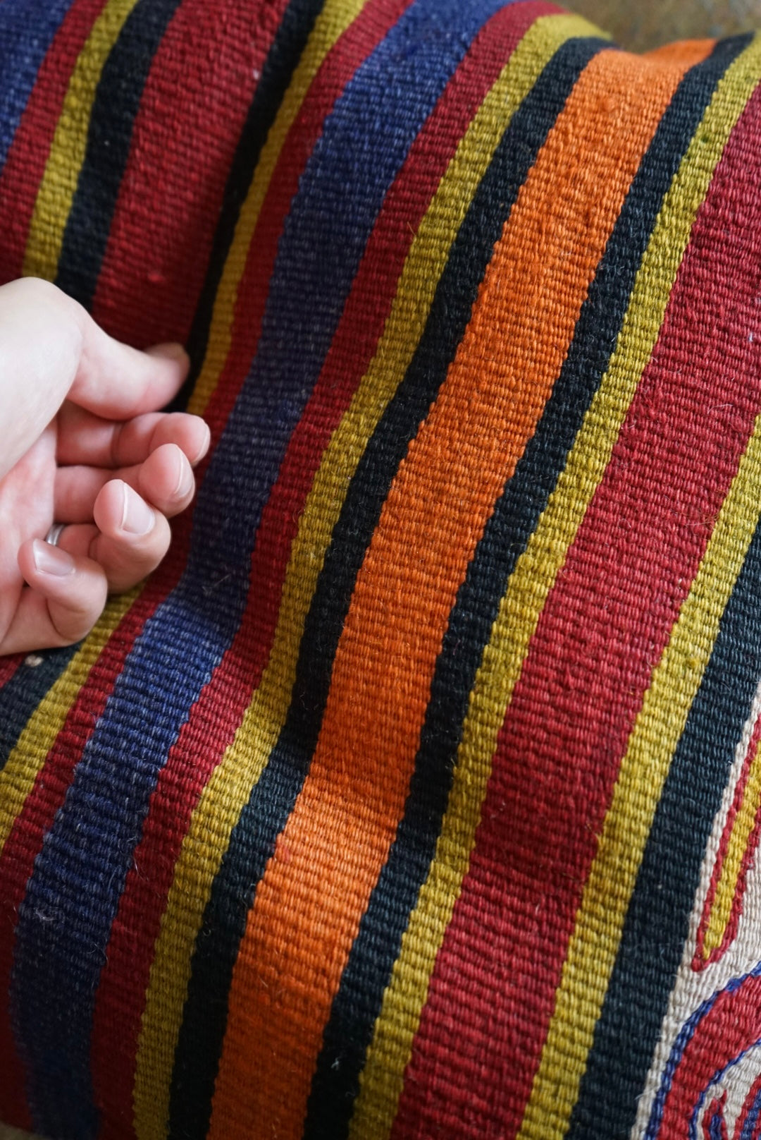 Türkiye Old Kilim Cushion Cover Mix Color Tribal Design 50 × 50 cm No.TR25521 / 国内送料無料・羊毛手織りキリム