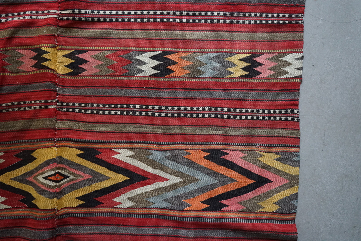 TURKEY BALKAN OLD KILIM 1950-1960年代 159 × 116 cm