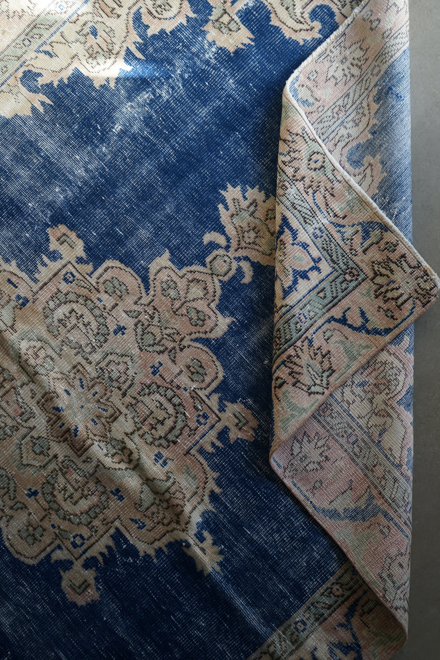 TURKEY OLD ISPARTA BLUE 1970年代 236 × 163 cm No.TR25205