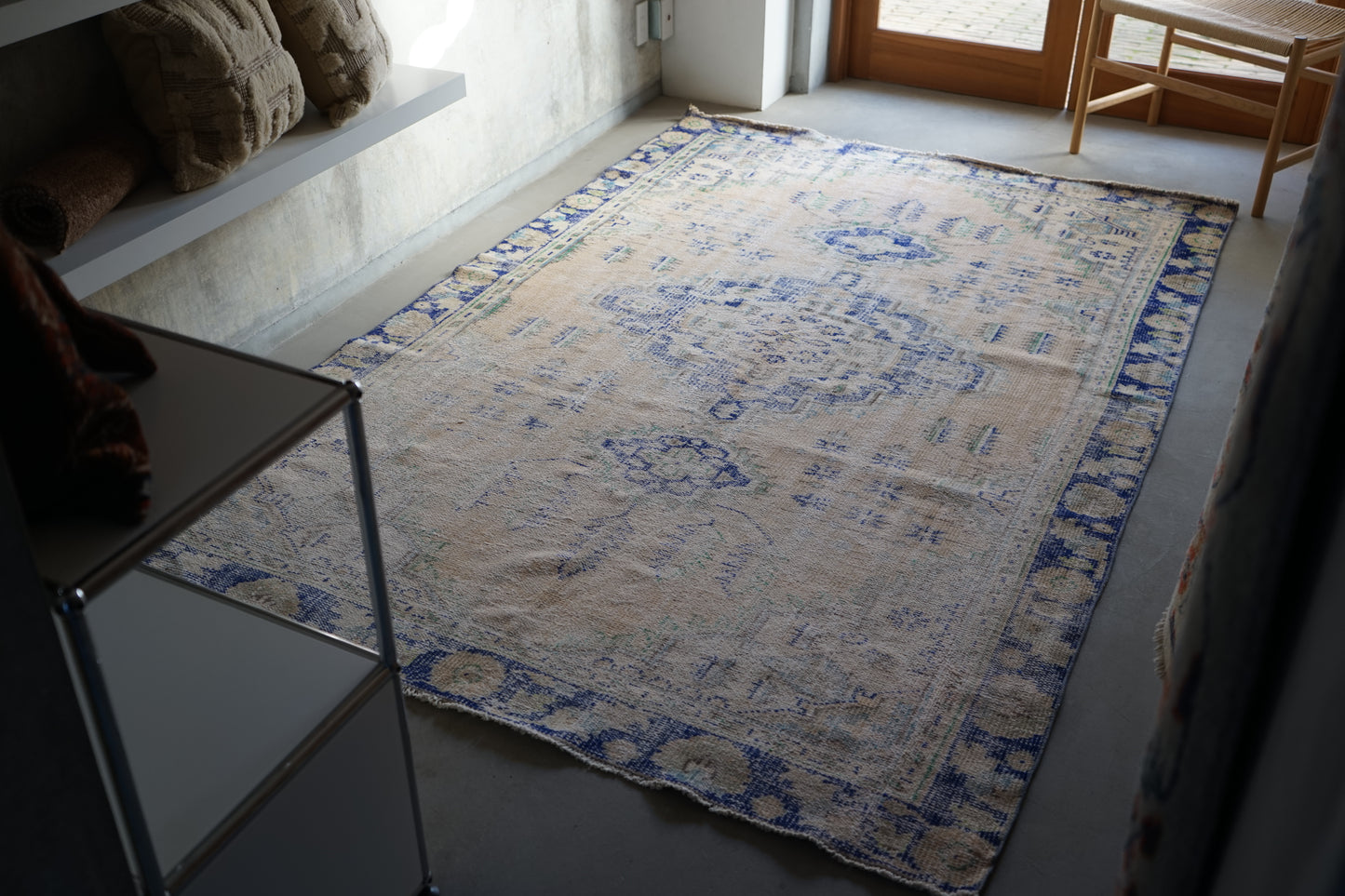 Türkiye Old Isparta Beige Blue 1970年代 246 × 159 cm No.TR25226