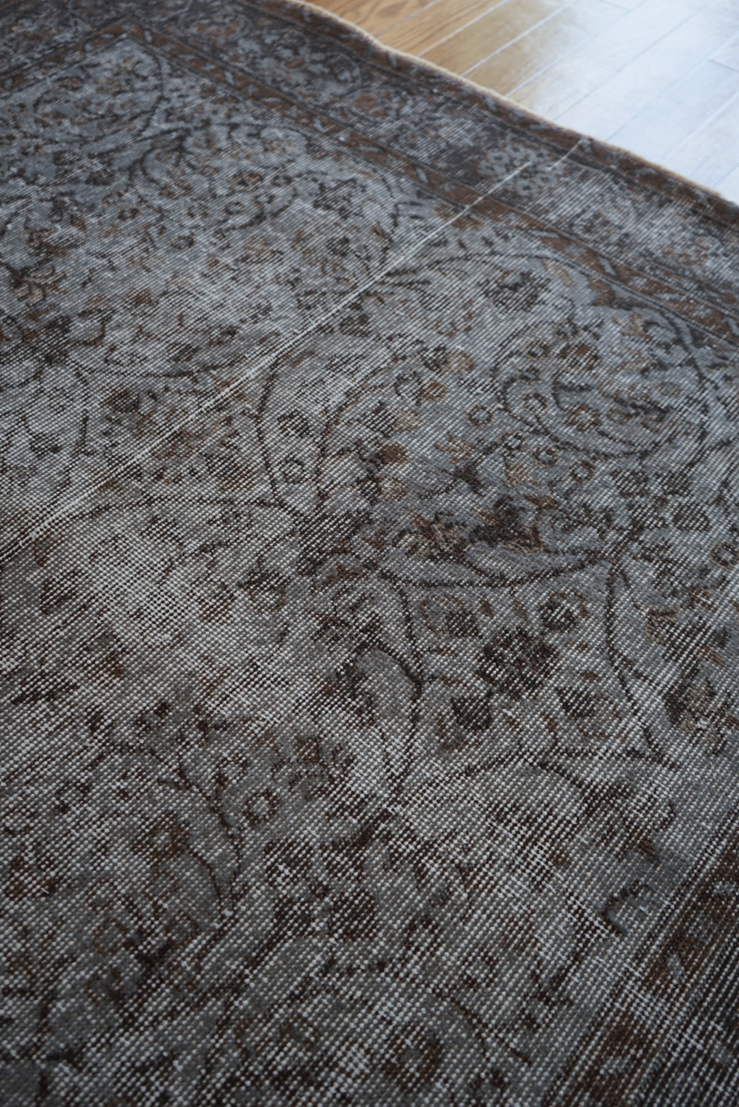 Türkiye Old Isparta Gray , Brown Overdye 1960年代 259 × 162.5 cm No.TR25403