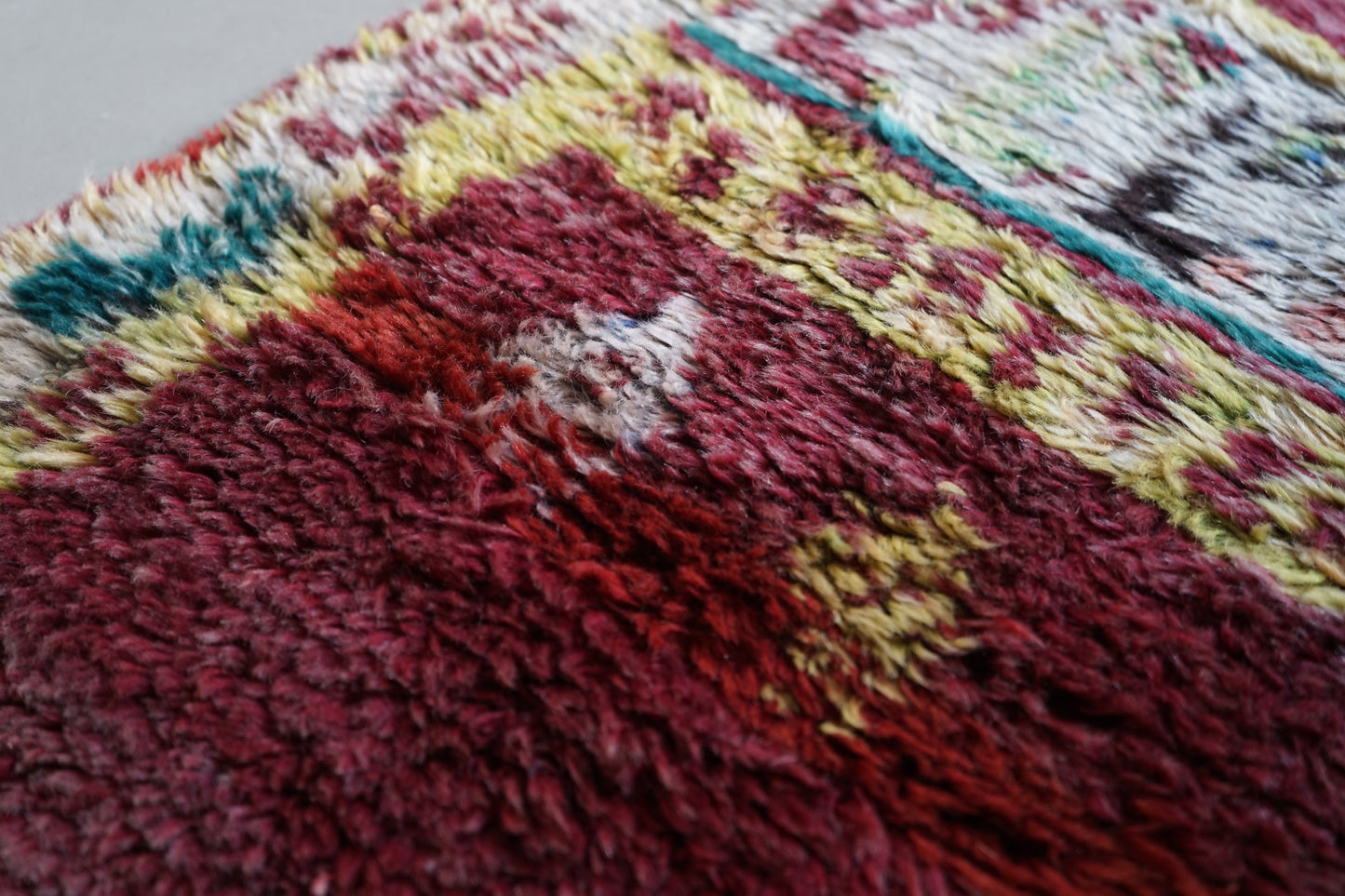 TRIBAL RUG TURKEY OLD OUSHAK 1965年代 154 × 133 cm No.TR25193