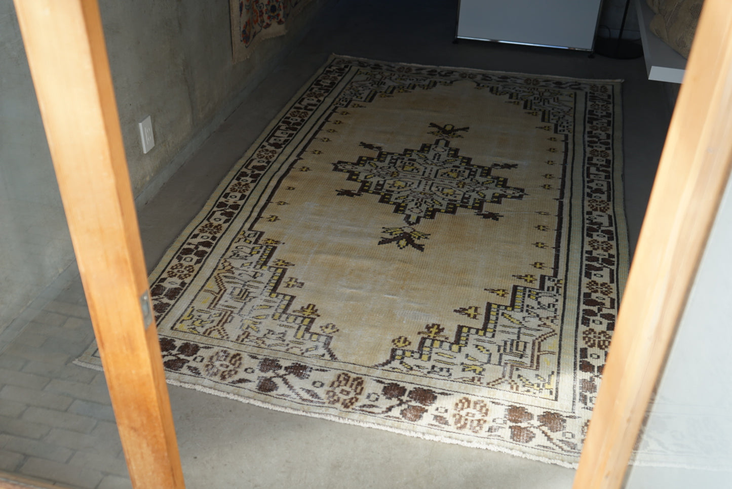 Türkiye Old Isparta Yellow Beige 1970年代 248 × 149 cm No.TR25229