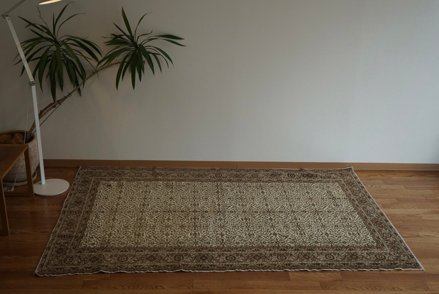 Türkiye Old Kayseri Beige , Brown Flower 1970年代 210 × 142 cm No.TR25388