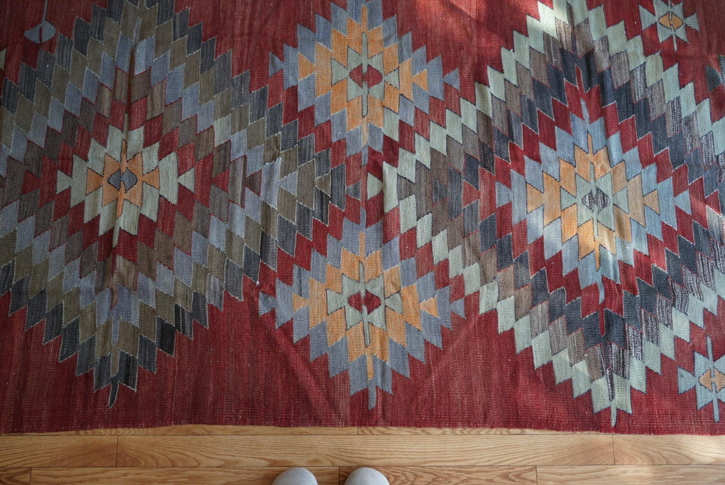 Türkiye Old Kilim Kars Earth Red Tribal Design 1970年代 251 × 137 cm No.TR25547 / 国内送料無料・羊毛手織りキリム
