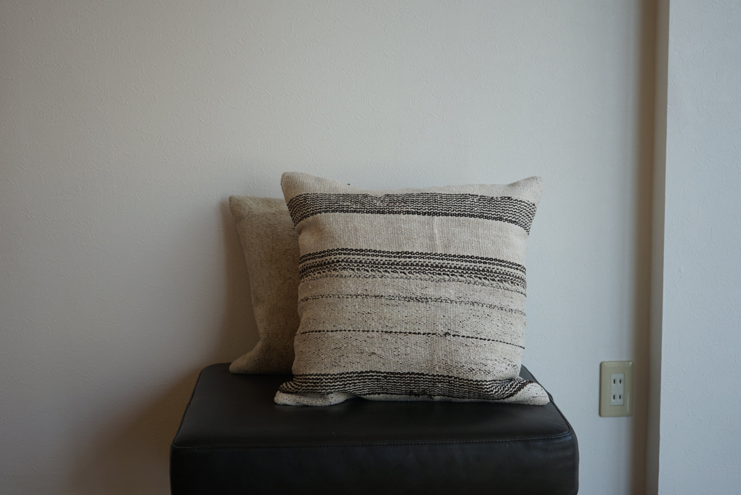 Türkiye Old Kilim Cushion Cover Stripe White , Black 50 × 50 cm No.TR25393