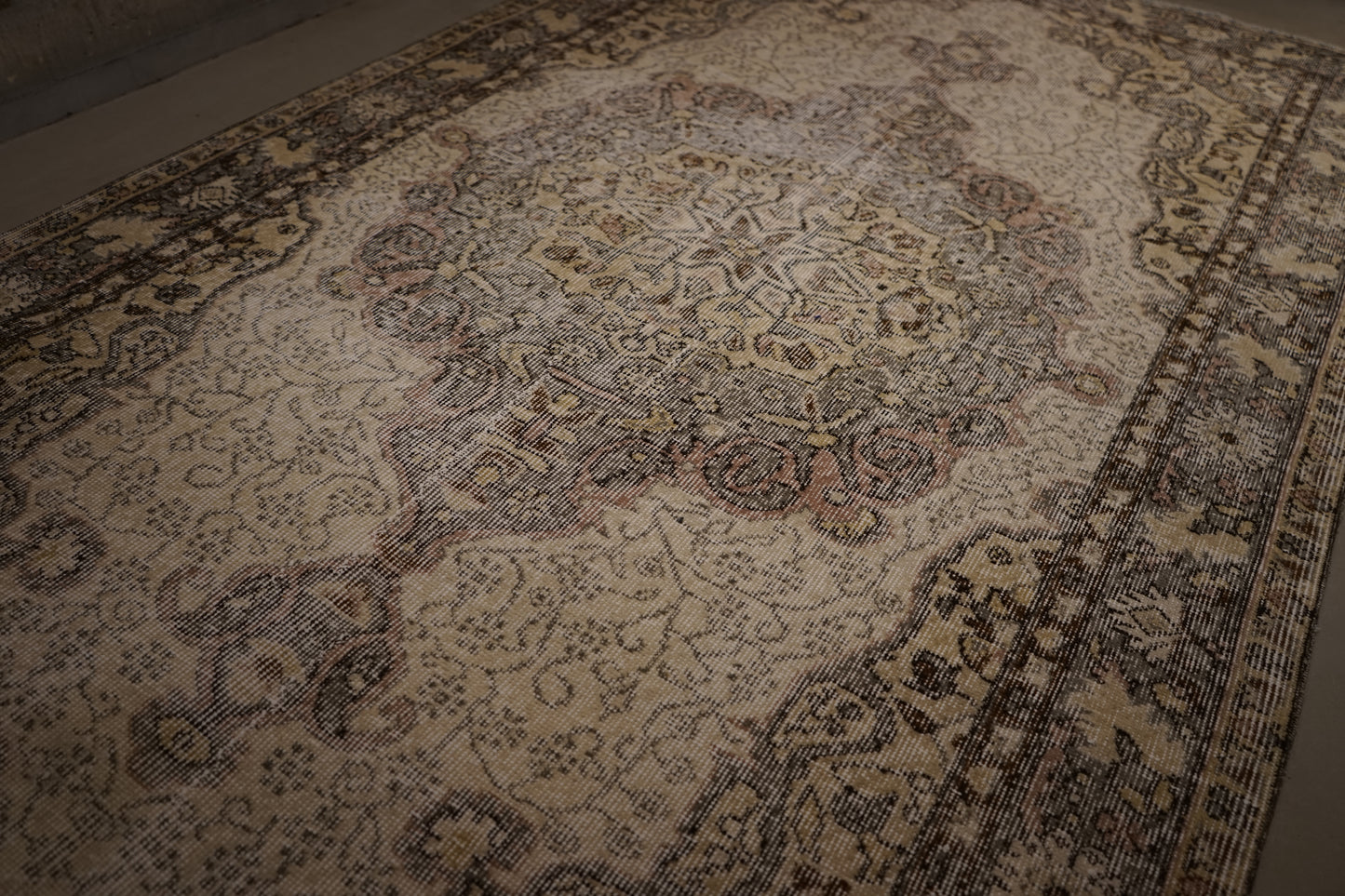 TURKEY OLD ISPARTA MOSS GREY 1970年代 251 × 146 cm No.TR25214