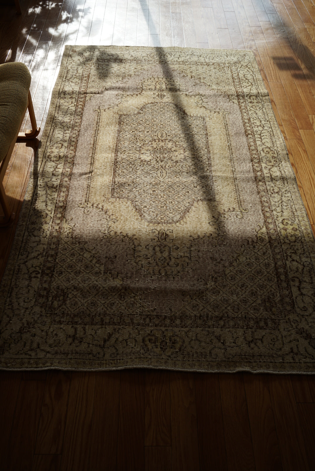 Türkiye Old Isparta Pale Purple 1970年代 207 × 116.5 cm No.TR25435