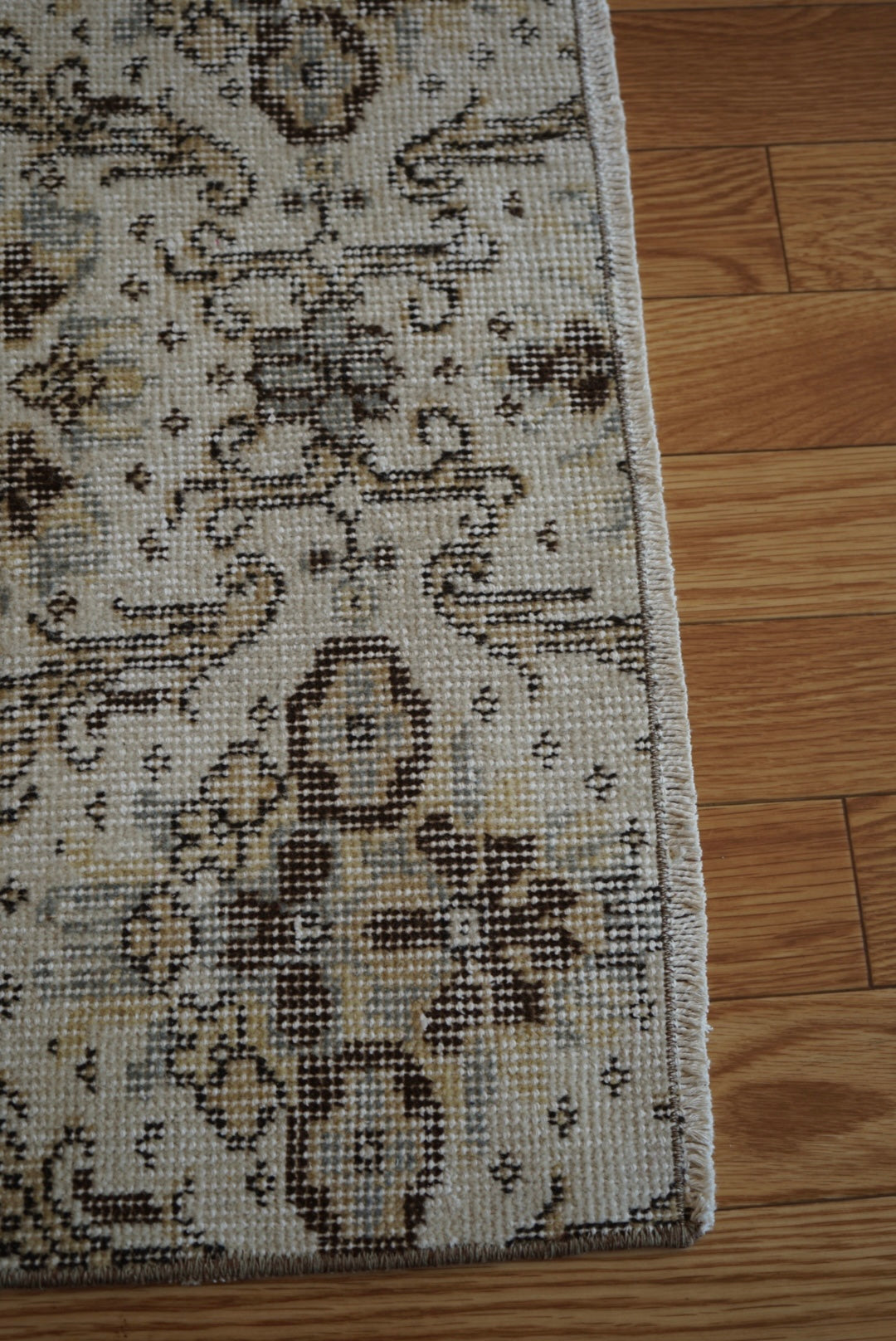 Türkiye Old Isparta Beige , Blue Floral 1970年代 191.5 × 116 cm No.TR25407