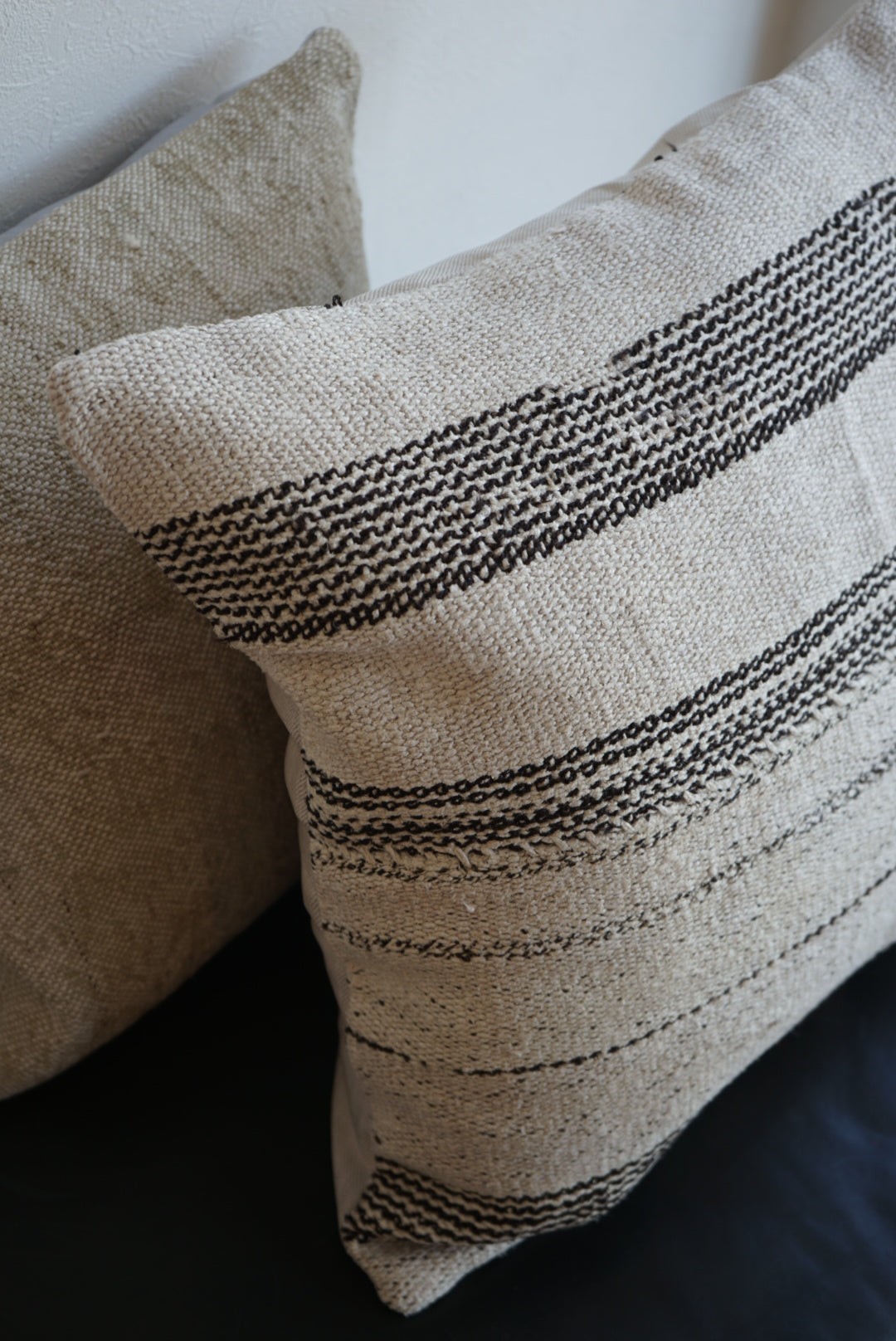 Türkiye Old Kilim Cushion Cover Stripe White , Black 50 × 50 cm No.TR25393