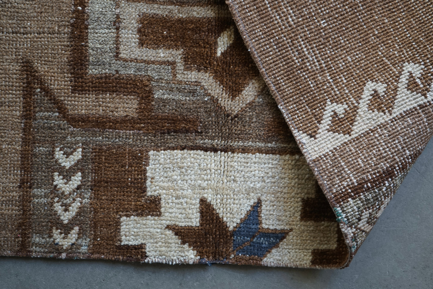 TURKEY OLD BROWN RUNNER SMALL SIZE 1970年代 130 × 43 cm No.TR25218