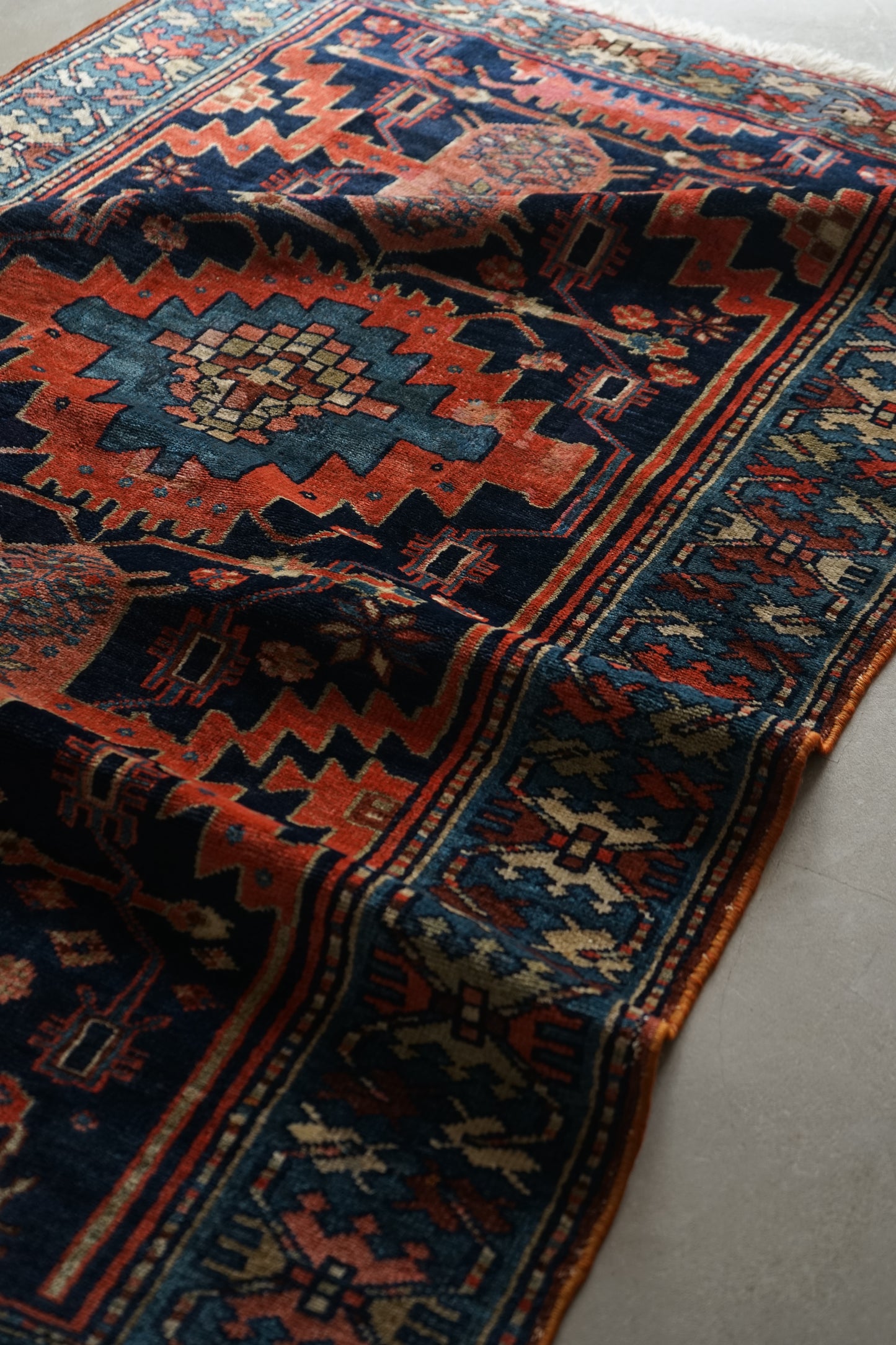 店頭販売 IRAN ANTIQUE BAKHTIARI 1820-1840年代 151 × 101 cm