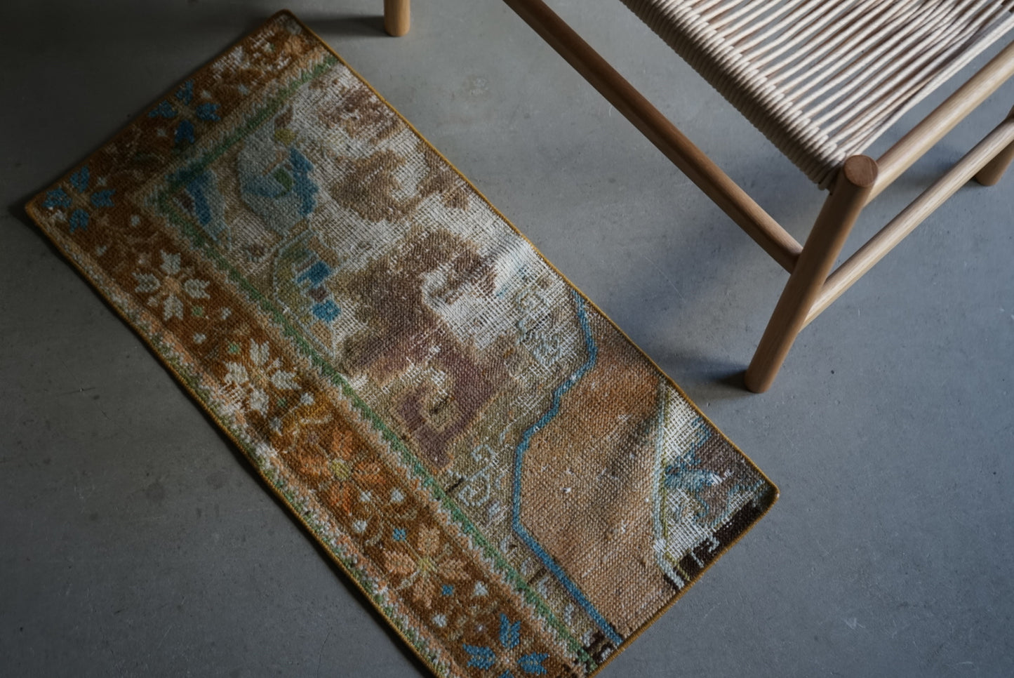 TURKEY VINTAGE SMALL RUG 77 × 38.5 cm No.TR25159