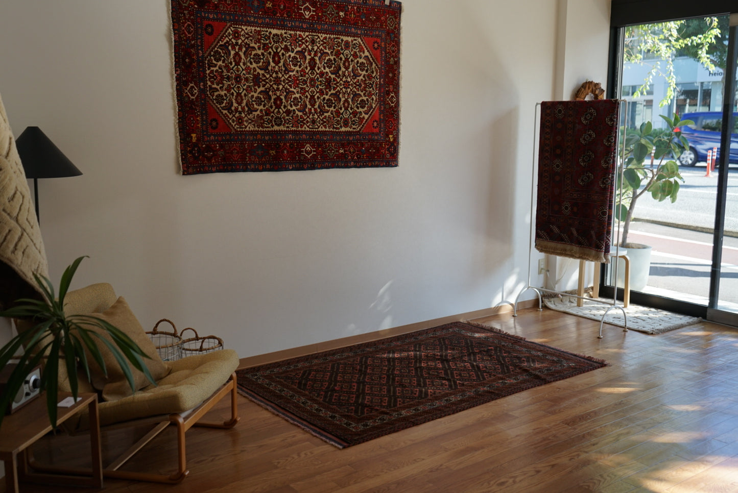 Afghanistan Old Baluch Taimani 1980年代 193 × 123 cm  No.AF2543 / 国内送料無料・羊毛手織り絨毯