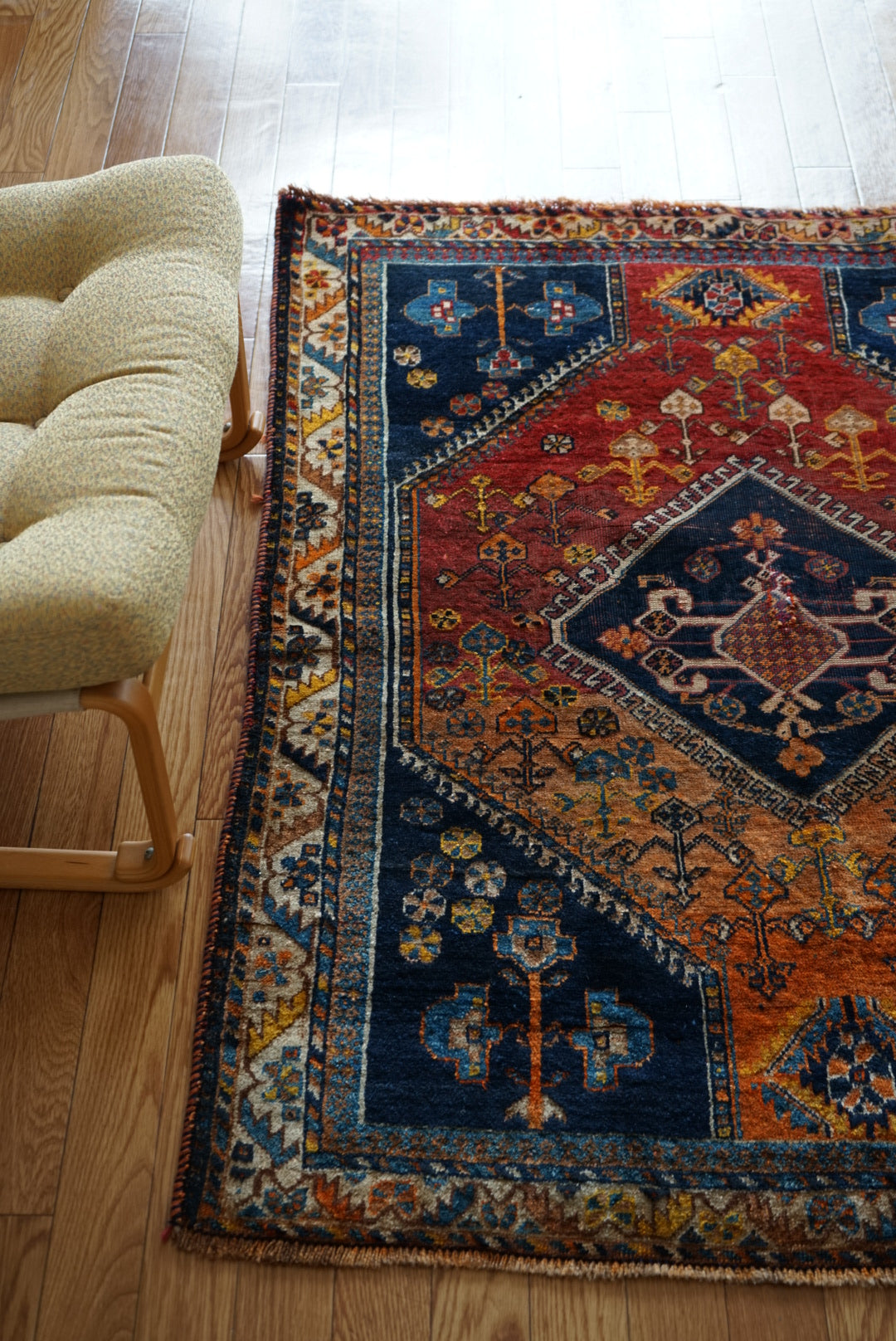 店頭販売 IRAN ANTIQUE QASHQAI BOLVALDI 1860年代 136 × 108 cm / 4'4" × 3'5" ft