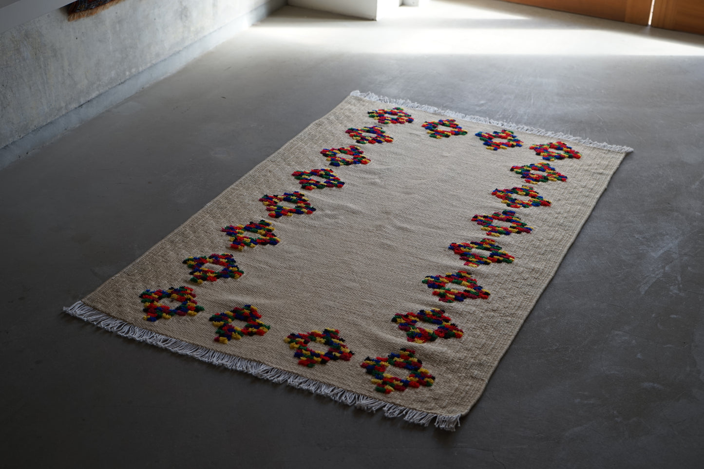 TURKEY VINTAGE KILIM DOT FLOWER 1980年代 125 × 80 cm No.TR25195