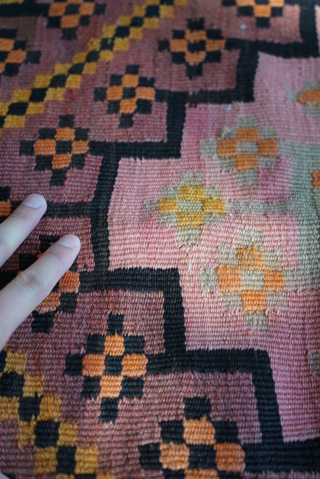 Türkiye Old Kilim Kars Tribal Design Purple 1970年代 180.5 × 135 cm No.TR25548 / 国内送料無料・羊毛手織りキリム