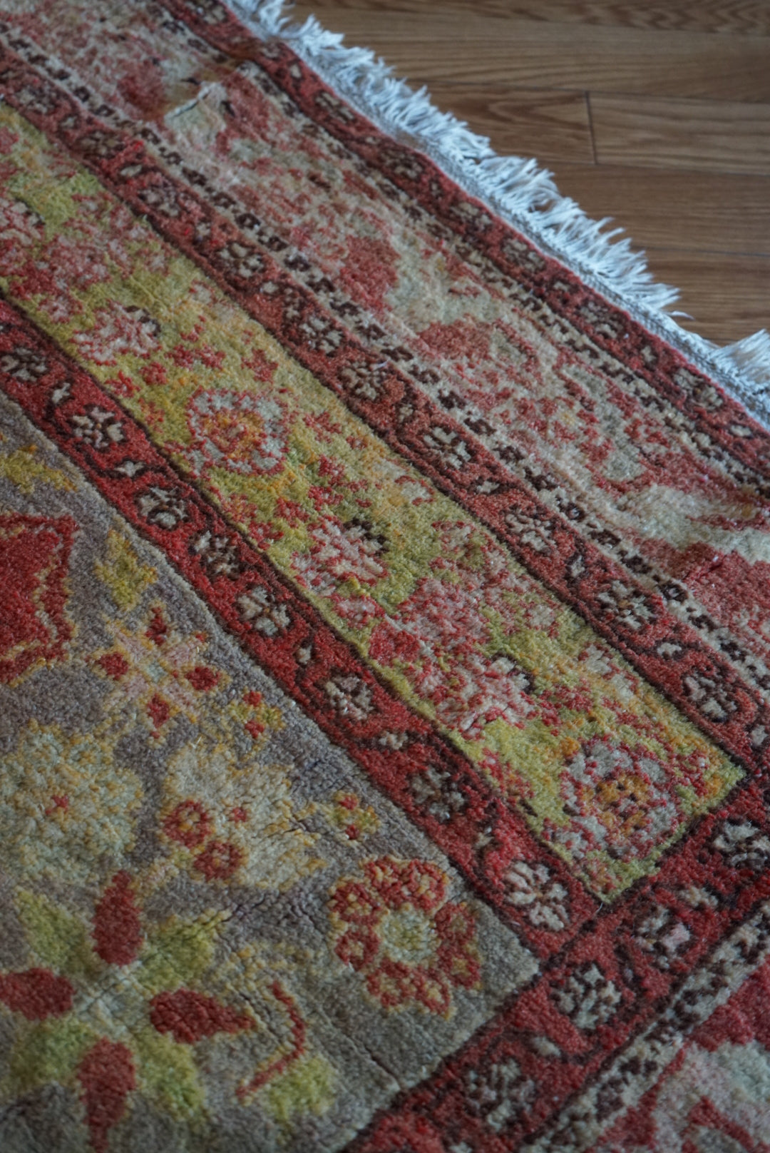 Tribal rug Türkiye Old Kayseri Prayer 1980年代 165 × 112 cm No.TR25535 / 国内送料無料・羊毛手織り絨毯