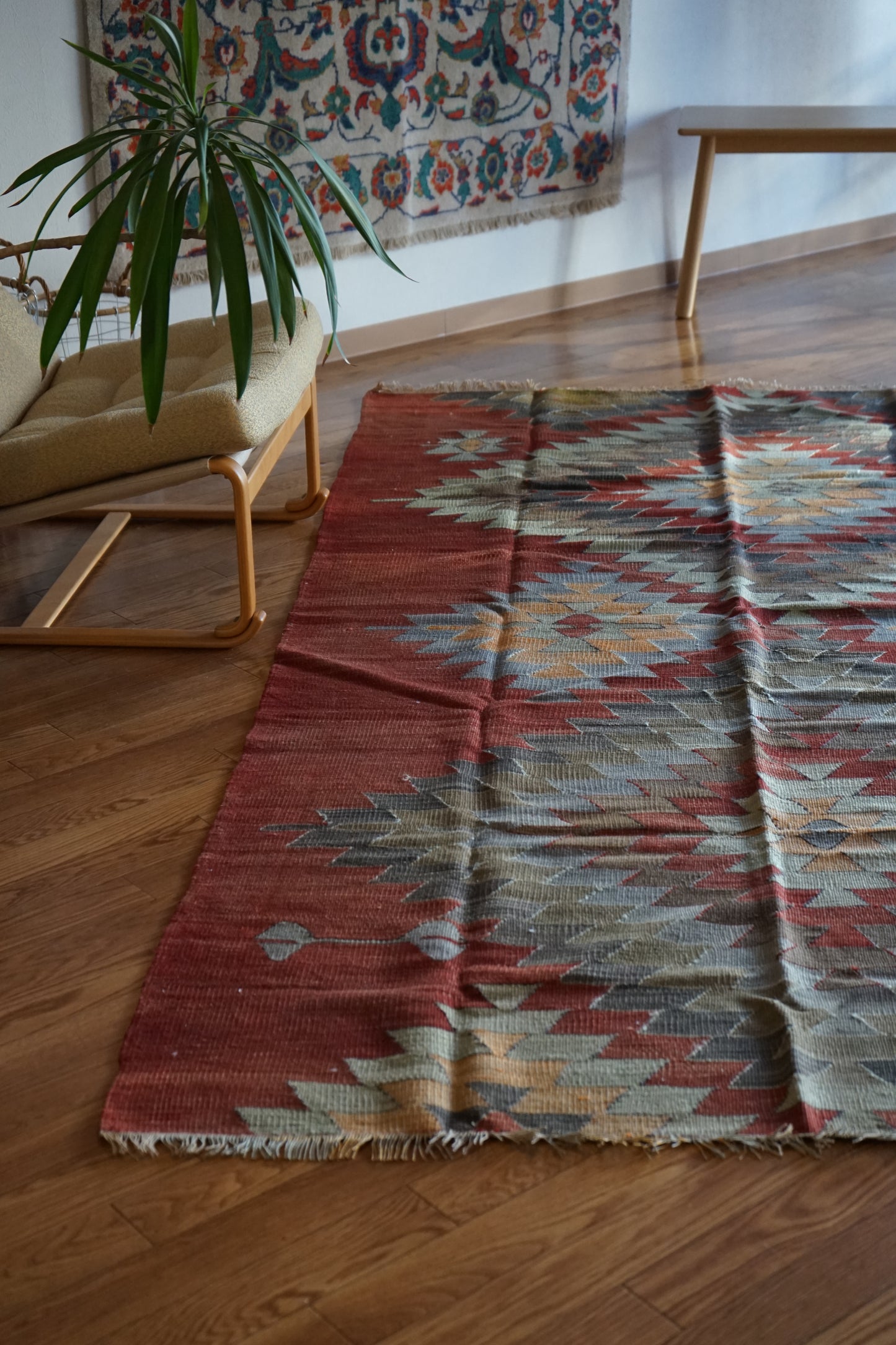 Türkiye Old Kilim Kars Earth Red Tribal Design 1970年代 251 × 137 cm No.TR25547 / 国内送料無料・羊毛手織りキリム