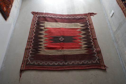 IRAN ANTIQUE AFSHAR TABLECLOTH 1840年代 129 × 126.5 cm