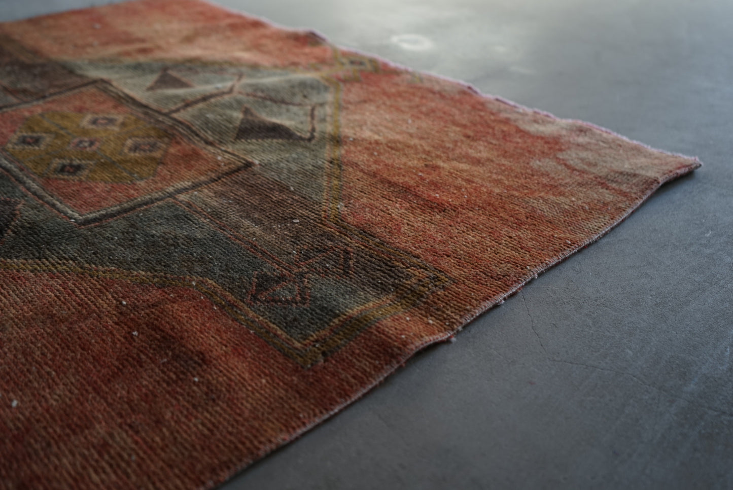 Türkiye Old Oushak Orange Small size 1970年代 137 × 91 cm No.TR25235