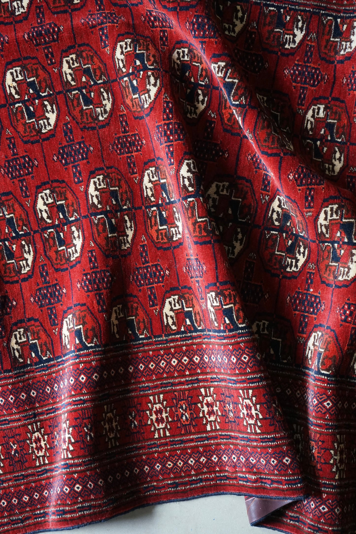 店頭販売 IRAN ANTIQUE TURKMEN ERSARI 1820-1840年代 200 × 128 cm