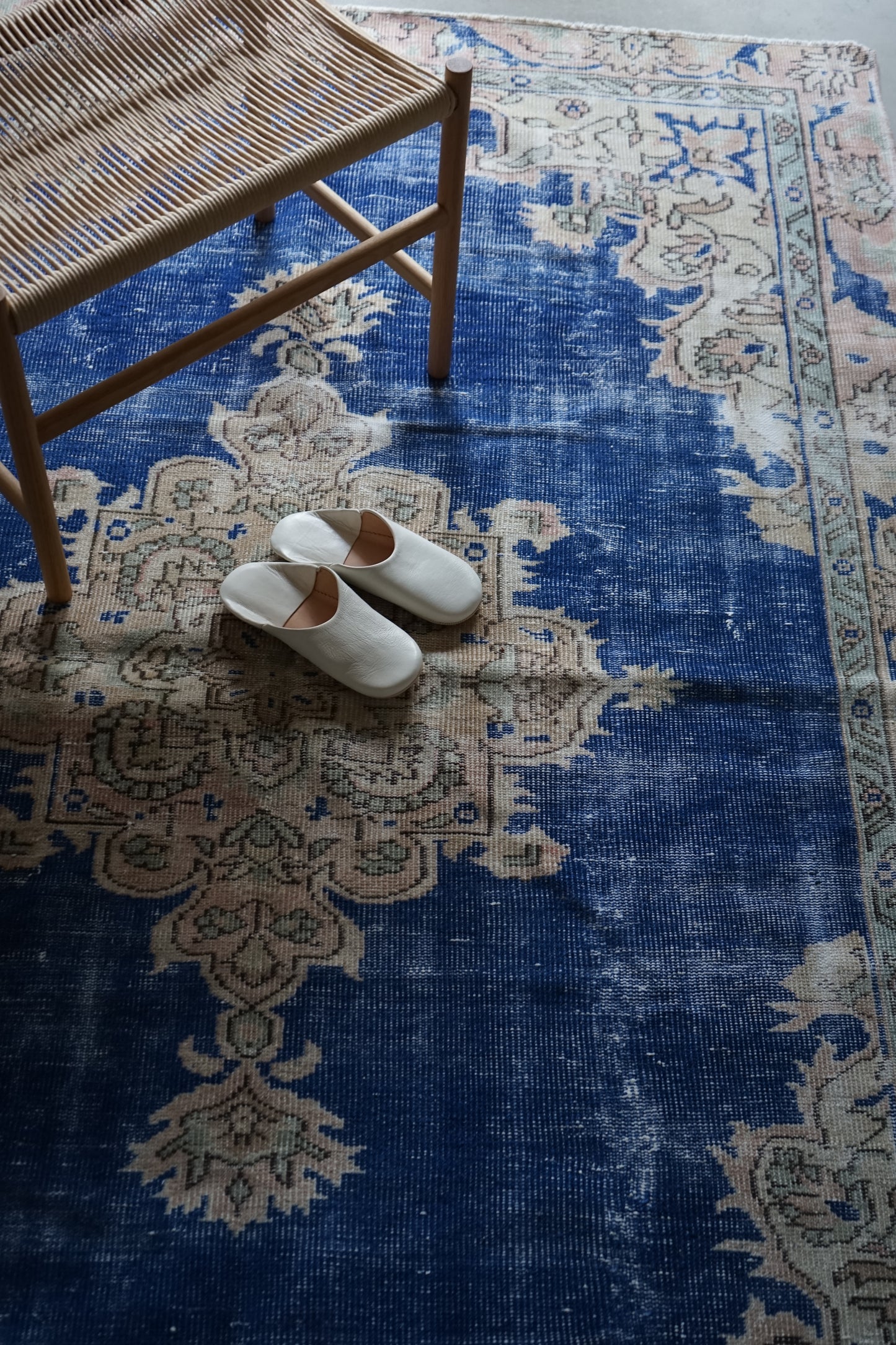 TURKEY OLD ISPARTA BLUE 1970年代 236 × 163 cm No.TR25205