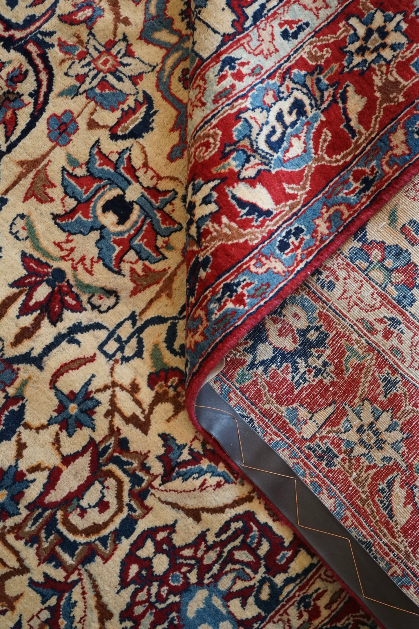 店頭販売 Iran Antique Esfahan 1840年代 231 × 157 cm / 国内送料無料・羊毛手織り絨毯