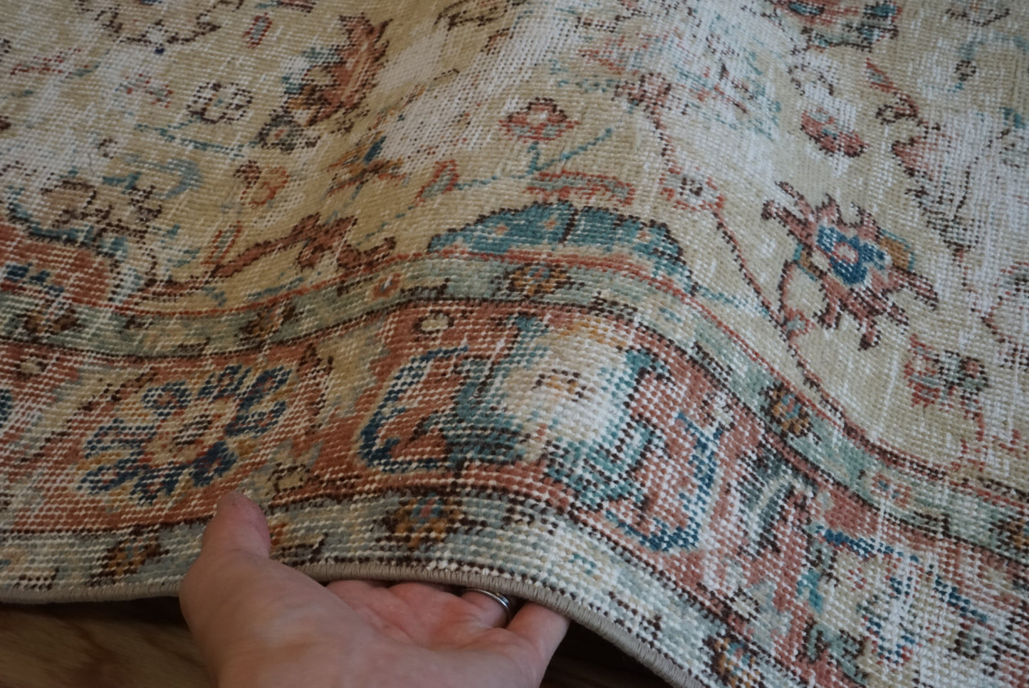 Türkiye Old Isparta Ancient Beige Floral 1970年代 214 × 114.5 cm No.TR25436