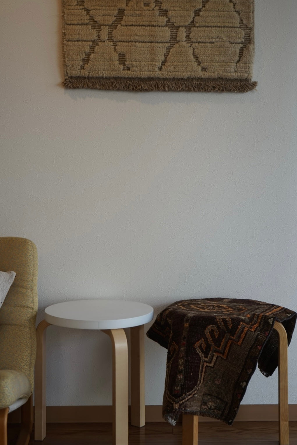 Türkiye Old Oushak Brown , Orange Medallion 1970年代 80.5 × 50 cm No.TR25415