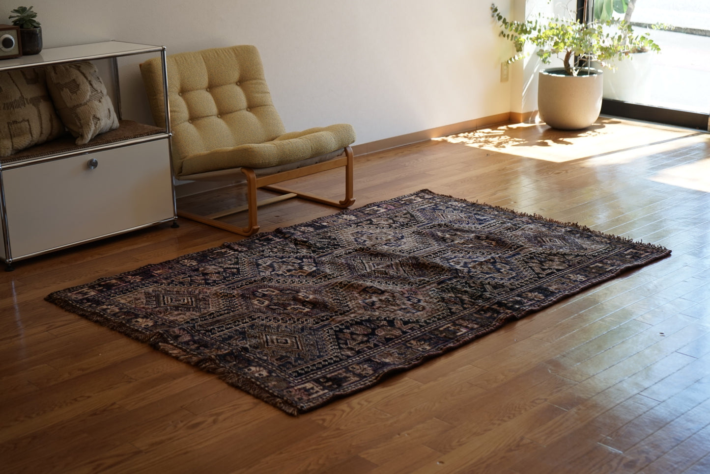 店頭販売 Iran Antique Shiraz Khamseh Dolkhani 1770年代 186 × 131 cm