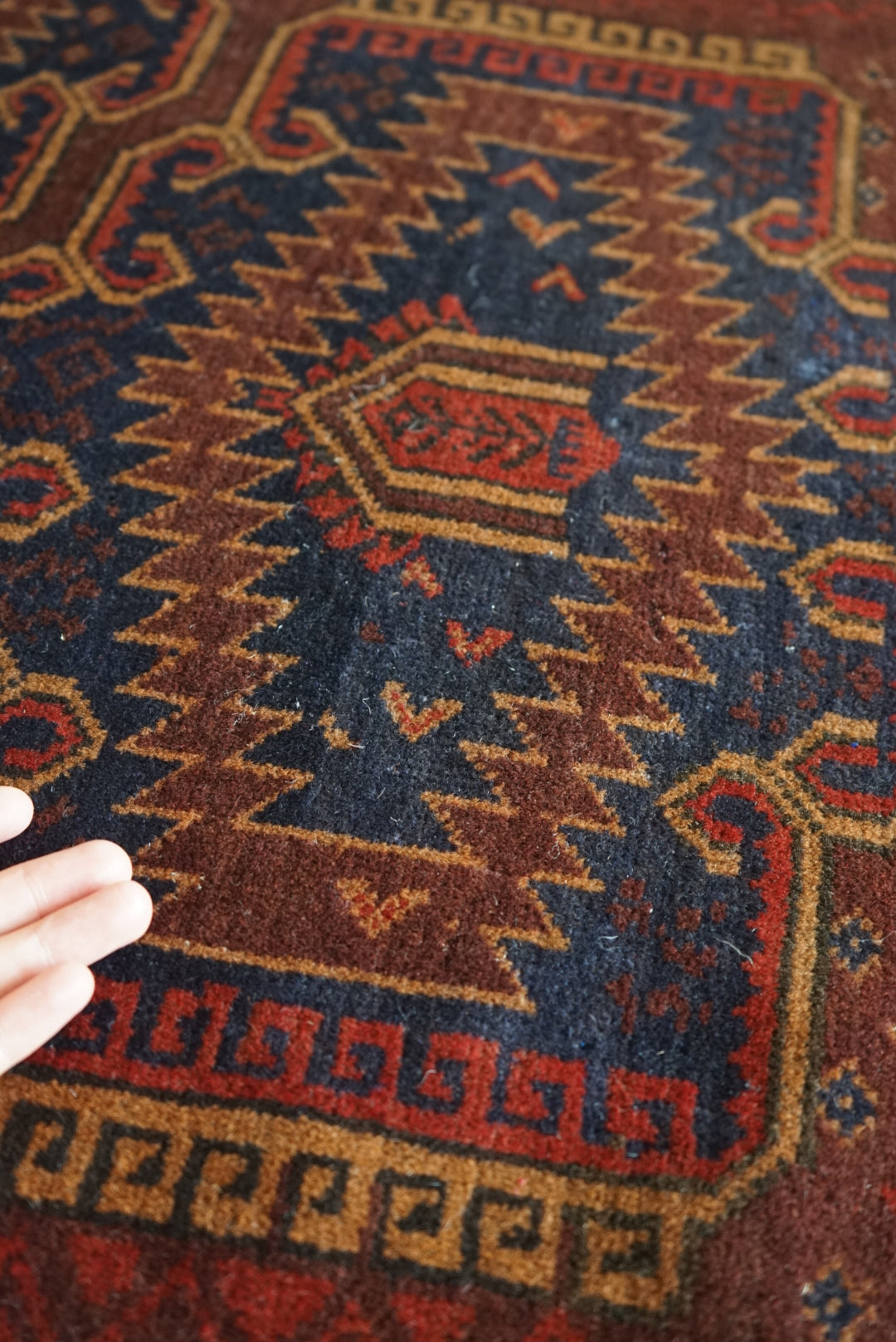 Afghanistan Old Baluch DarkBrown 1975年代 213 × 123.5 cm No.AF2527