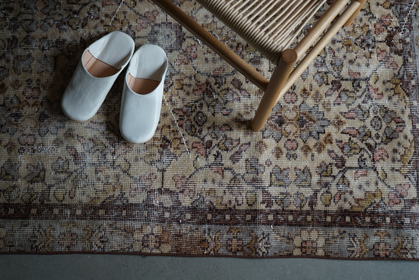 Türkiye Old Isparta Brown Floral 1970年代 204 × 107 cm No.TR25255