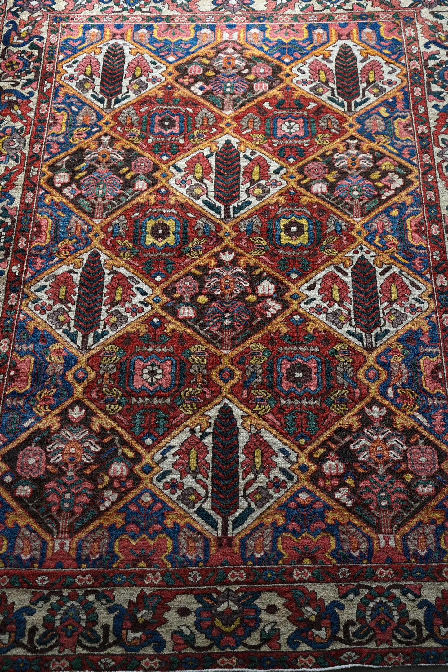 店頭販売 IRAN ANTIQUE BAKHTIARI 
SHALAMZAR 1840年代 207 × 155 cm