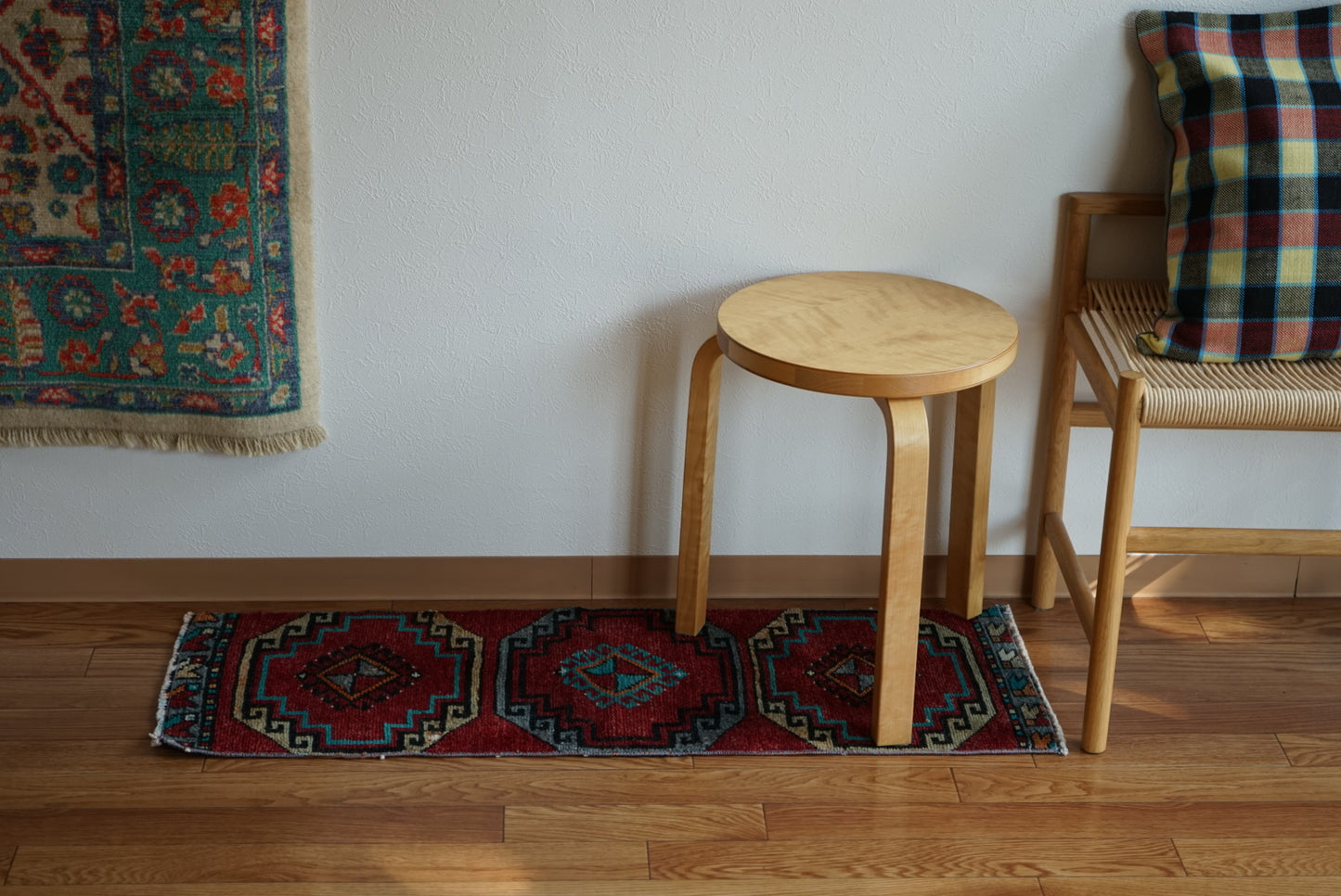 Türkiye Old Oushak Red , Turquoise Runner 1970年代 103 × 36 cm No.TR25542 / 国内送料無料・羊毛手織り絨毯