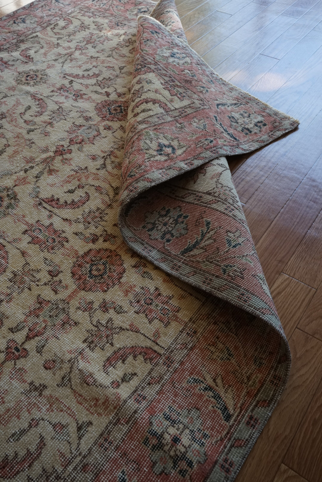 Türkiye Old Isparta Floral Pink , Beige 1970年代 250 × 154 cm No.TR25496 / 国内送料無料・羊毛手織り絨毯