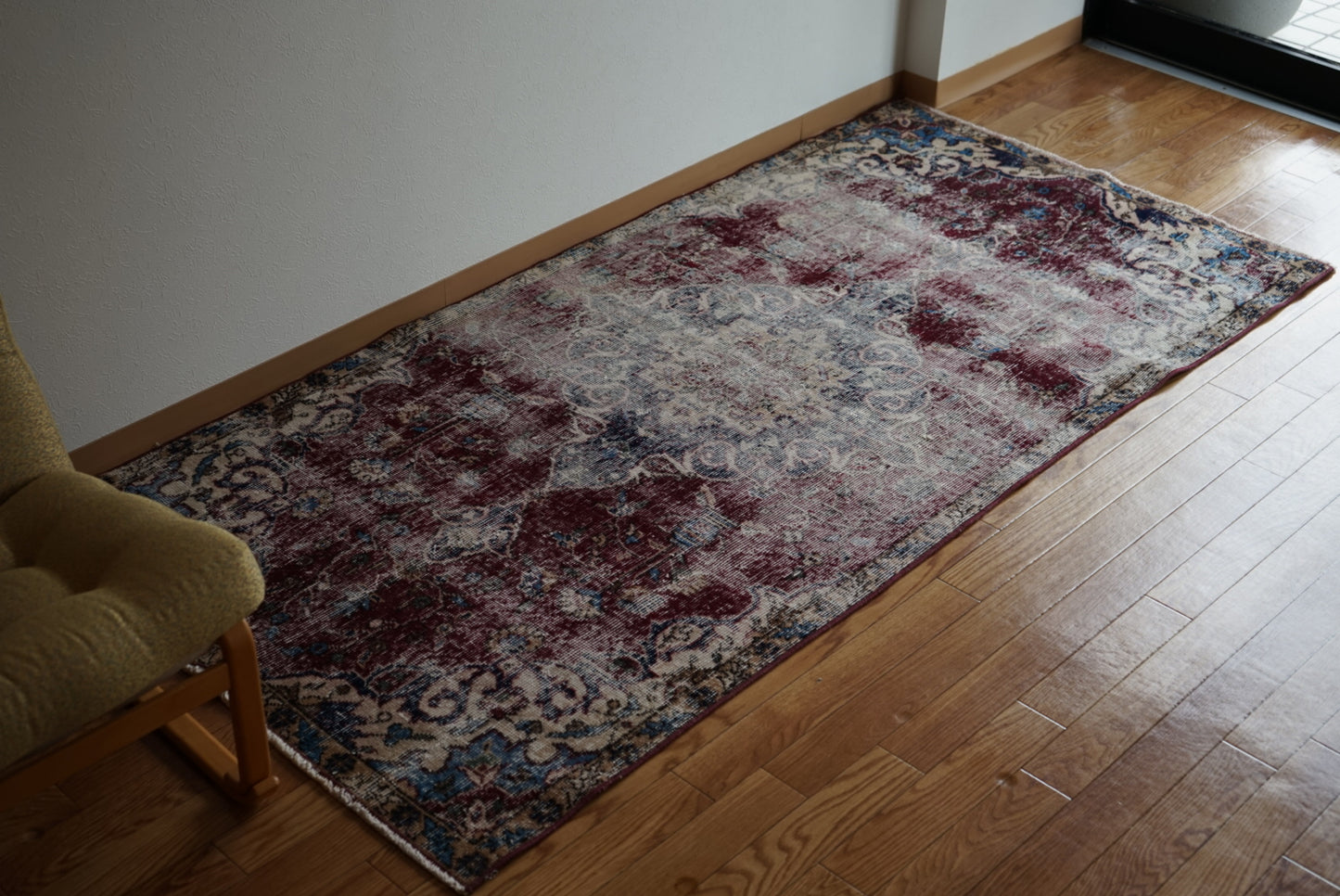 Türkiye Old Isparta Wine Red 1970年代 202 × 99 cm No.TR25254