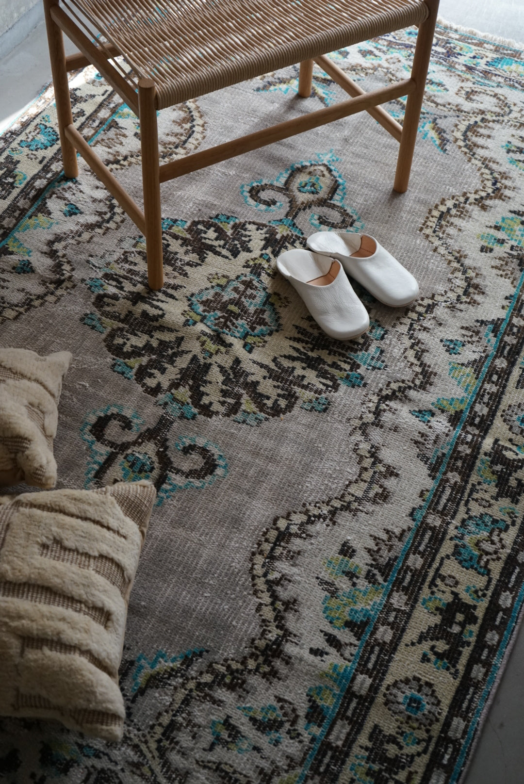 TURKEY OLD ISPARTA GREY 1970年代 223 × 136 cm No.TR25146