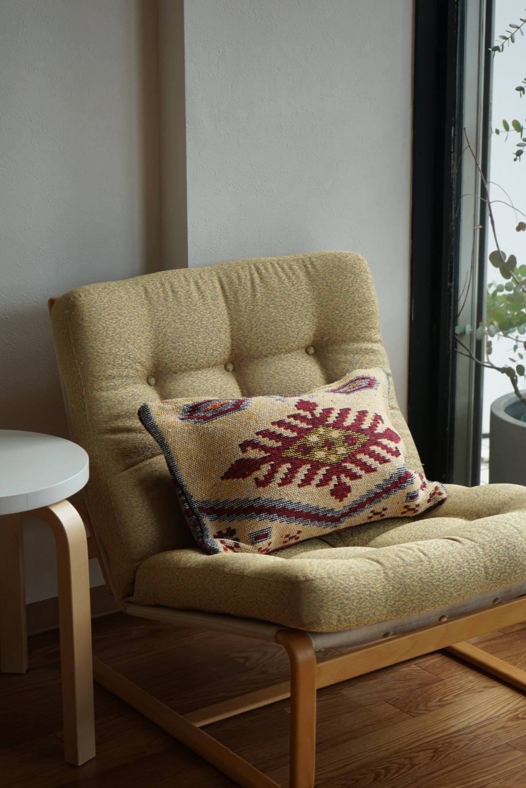 Türkiye Old Kilim Cushion Cover 表 Red / 裏 Yellow 49 × 39 cm No.TR25394