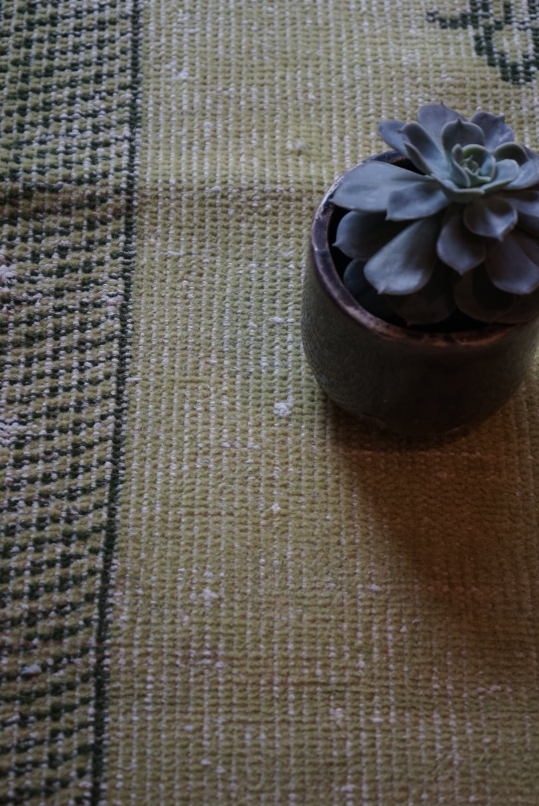 TURKEY OLD ISPARTA PRAYER RUG ARTICHOKE 1970年代 116 × 66 cm No.TR25201