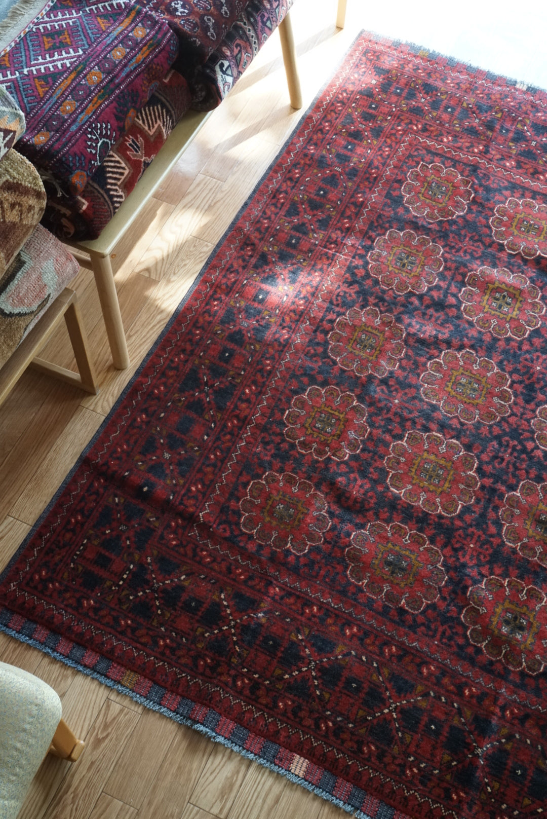 店頭販売 Afghanistan Vintage Turkmen 1980年代 201 × 146.5 cm  No.AF2536 / 国内送料無料・羊毛手織り絨毯