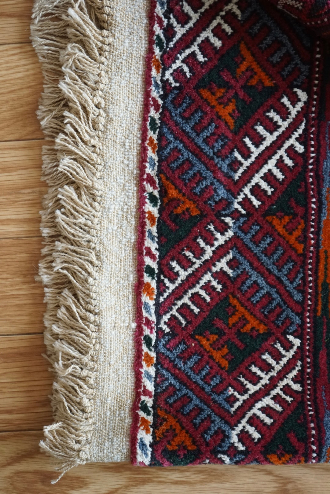 店頭販売 Afghanistan Old Turkmen Cassis 1970年代 210 × 123.5 cm  No.AF2537 / 国内送料無料・羊毛手織り絨毯