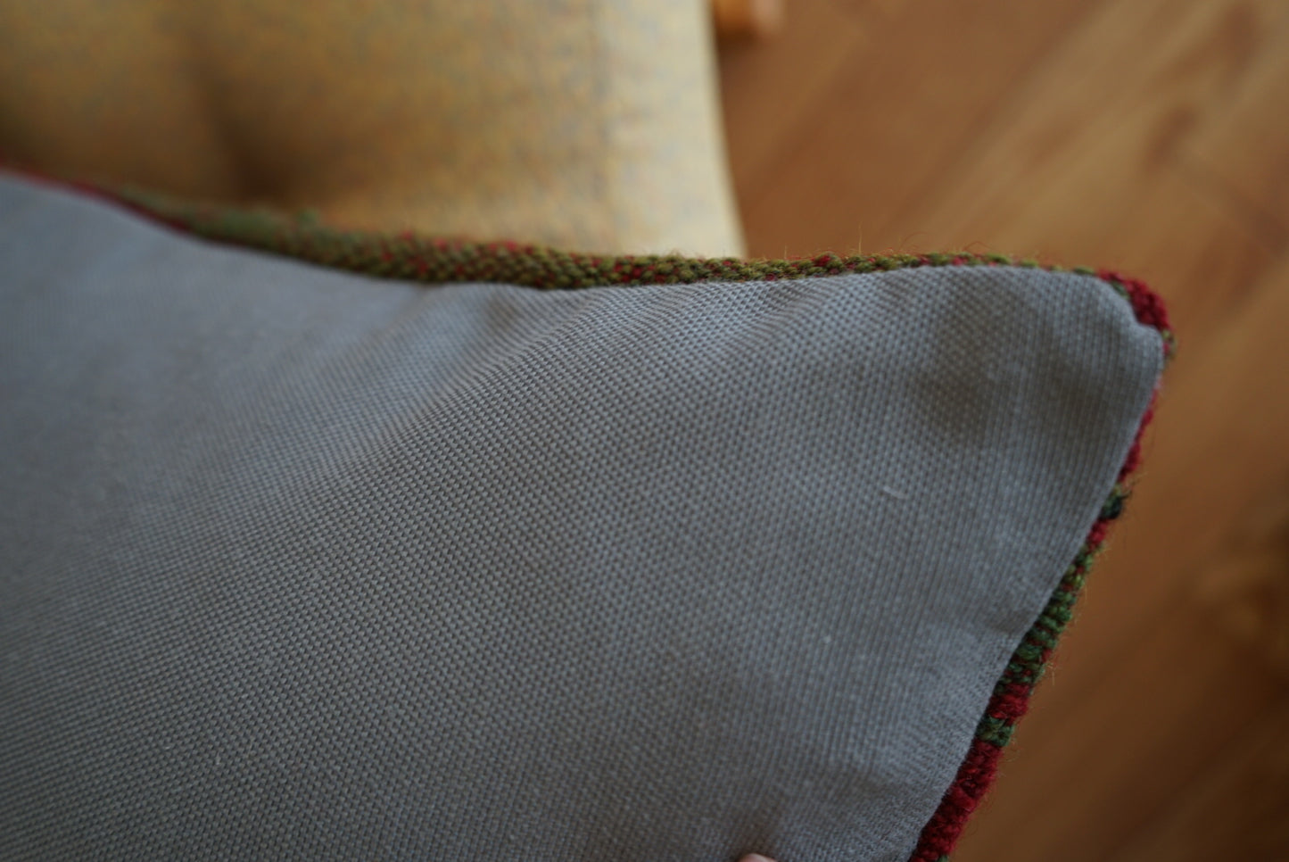 Türkiye Old Kilim Cushion Cover Green , Red Stripe Design 50 × 50 cm No.TR25556 / 送料無料・羊毛手織りキリム