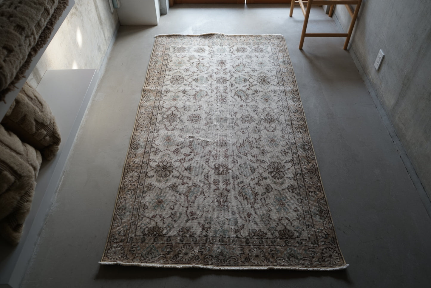 Türkiye Old Isparta Beige , Ice Blue 1970年代 203 × 110 cm No.TR25251