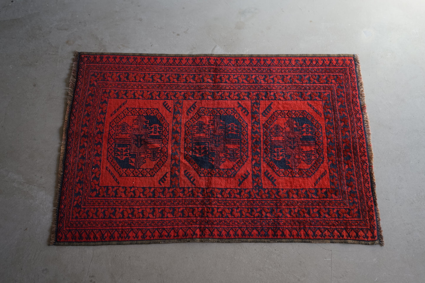 AFGHANISTAN OLD TURKMEN ELEPHANT FOOT 1970年代 112 × 75 cm No.AF2515