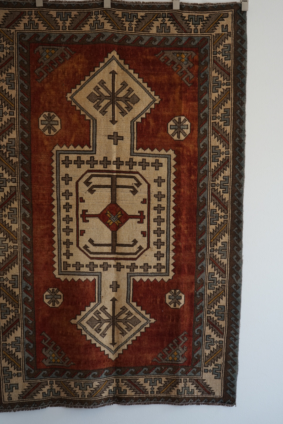 Türkiye Old Eastern Anatolia Orange Medallion 1960年代 194 × 121 cm No.TR25400