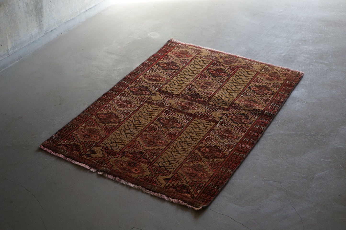 AFGHANISTAN OLD TURKMEN PARDA 1955年代 103 × 71 cm No.AF2514
