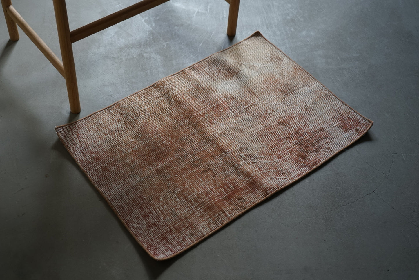 TURKEY VINTAGE SMALL RUG PALE RED 74 × 50 cm No.TR25160