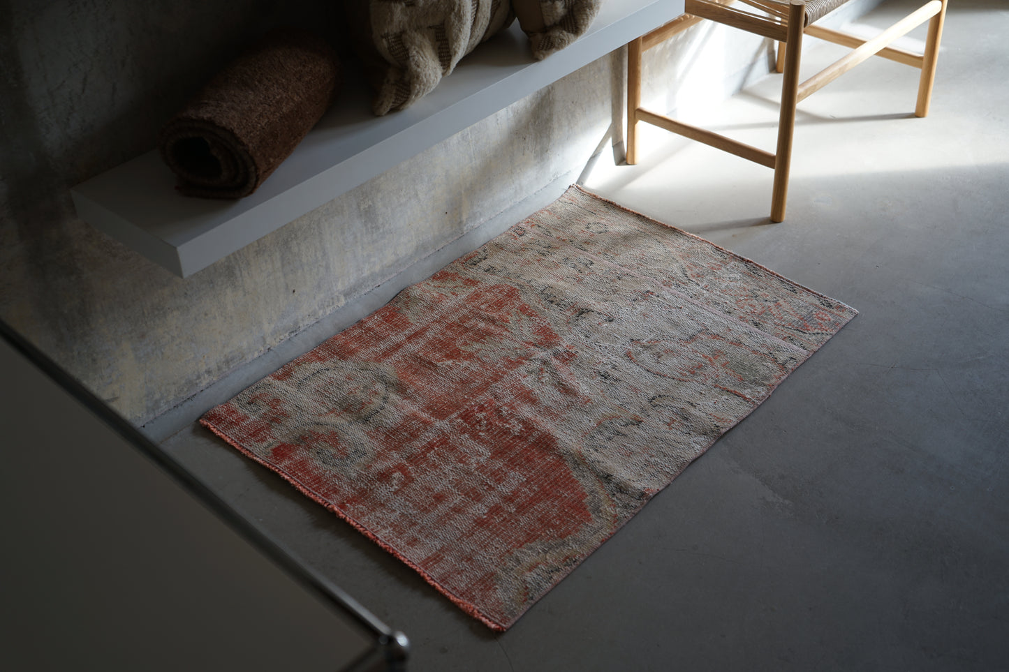 TURKEY VINTAGE SMALL RUG RED FLORAL 97 × 69 cm No.TR25183