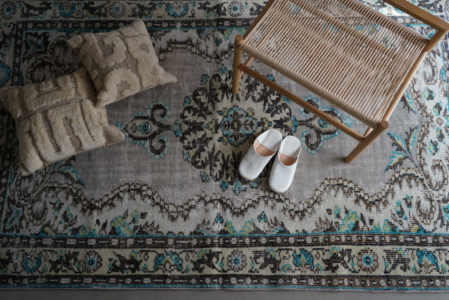 TURKEY OLD ISPARTA GREY 1970年代 223 × 136 cm No.TR25146